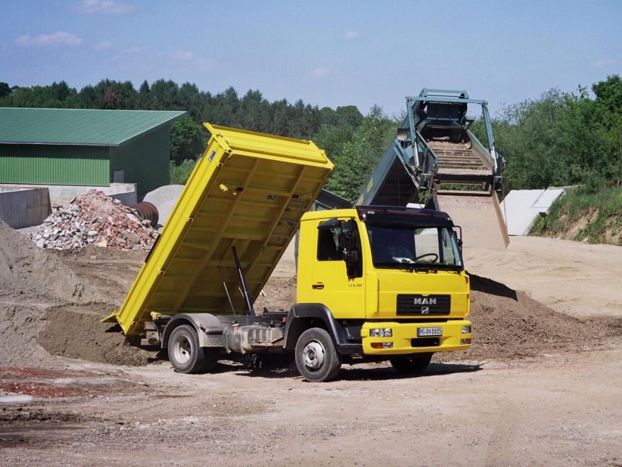  MAN LE2000 8.180 Tipper 2000 года  (фото 5 из 7)